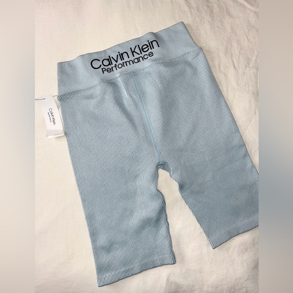 Calvin Klein- Ribbed Performance High Waisted Biker Shorts